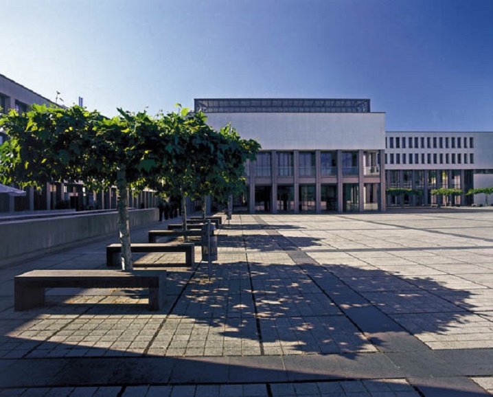 Teisės katedros lektorė stažavosi Liublianos universitete ir dalyvavo seminare Europos teisės akademijoje